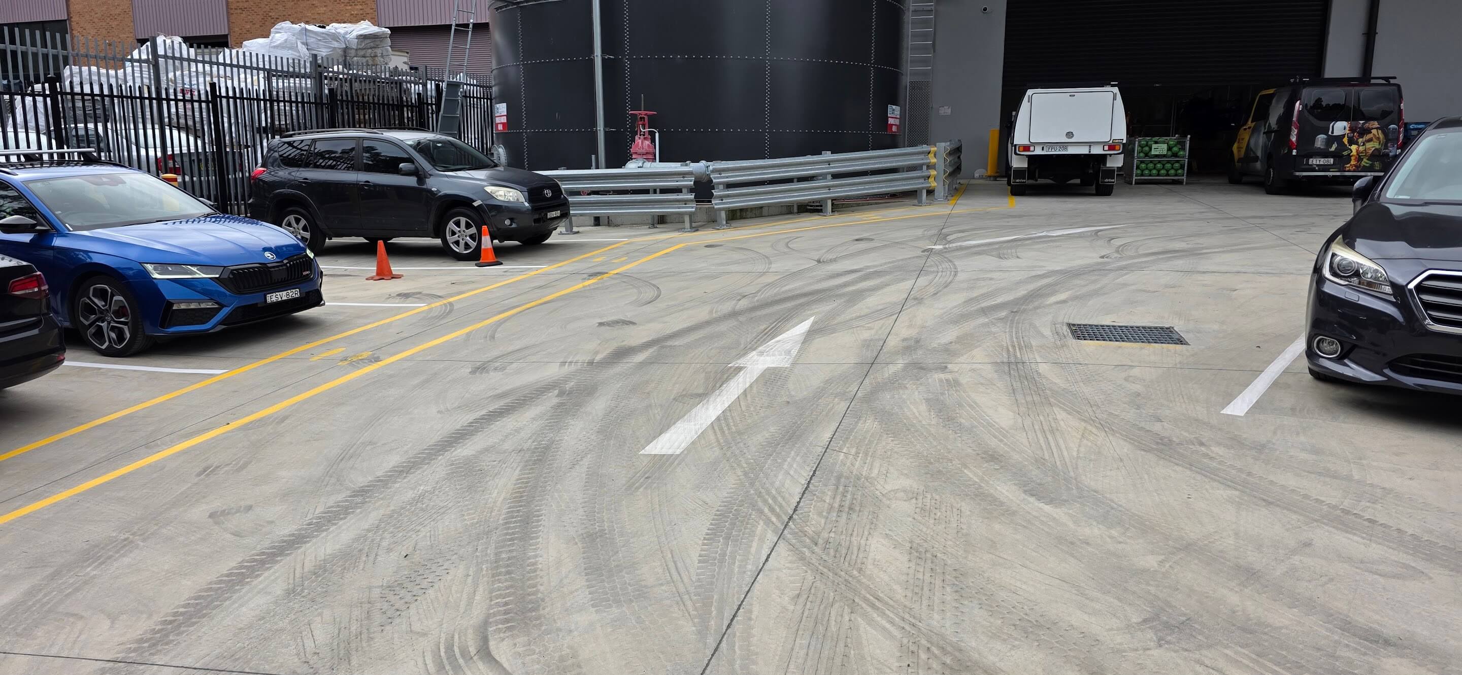 Directional traffic Arrows - Site Safety